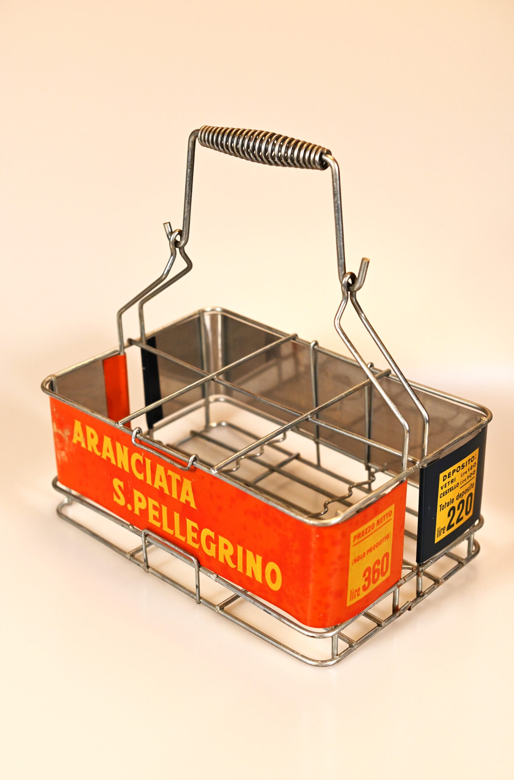 Kosz na butelki San Pellegrino