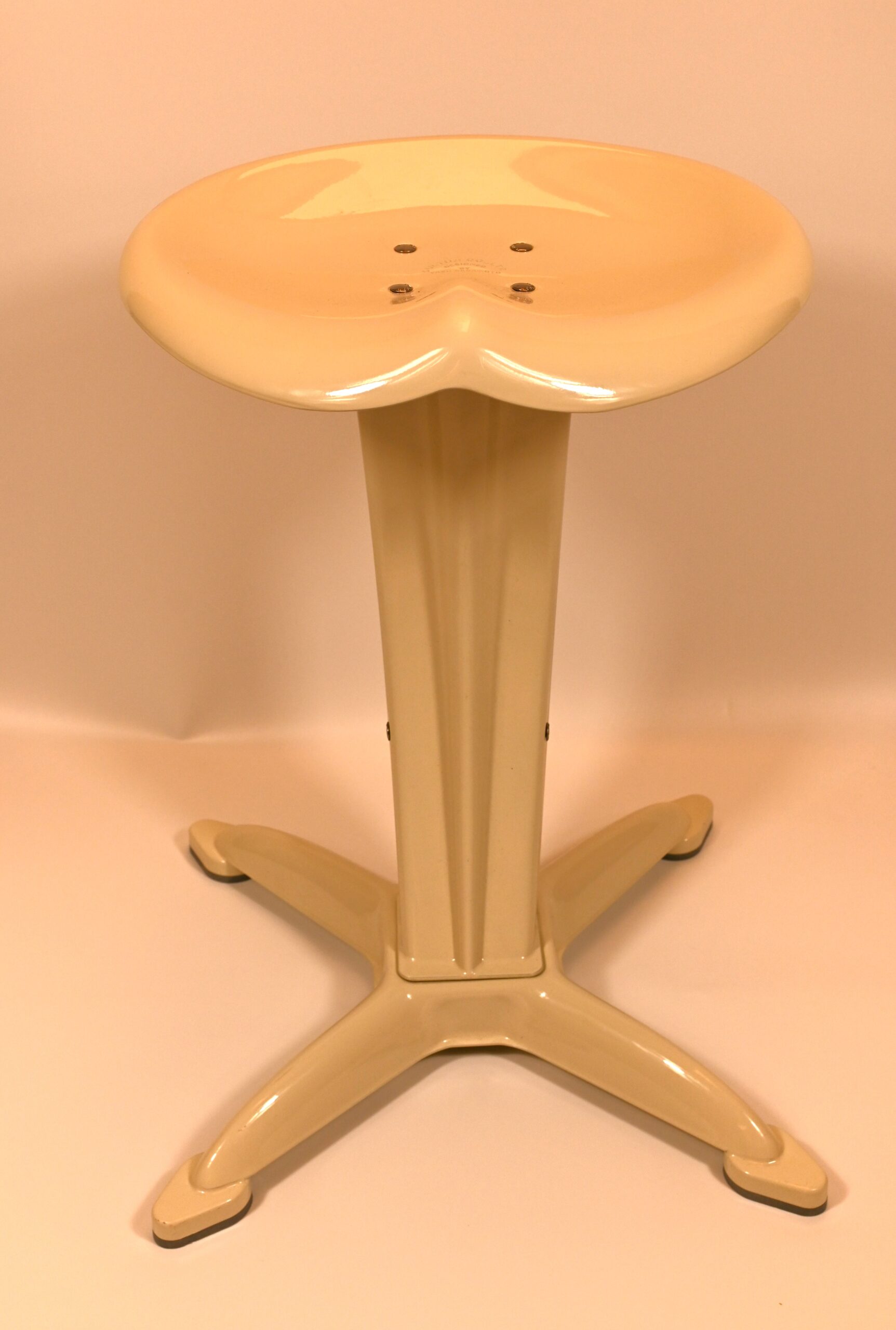 Stołek metalowy - Yasu Sasamoto (Dulton Lotus)