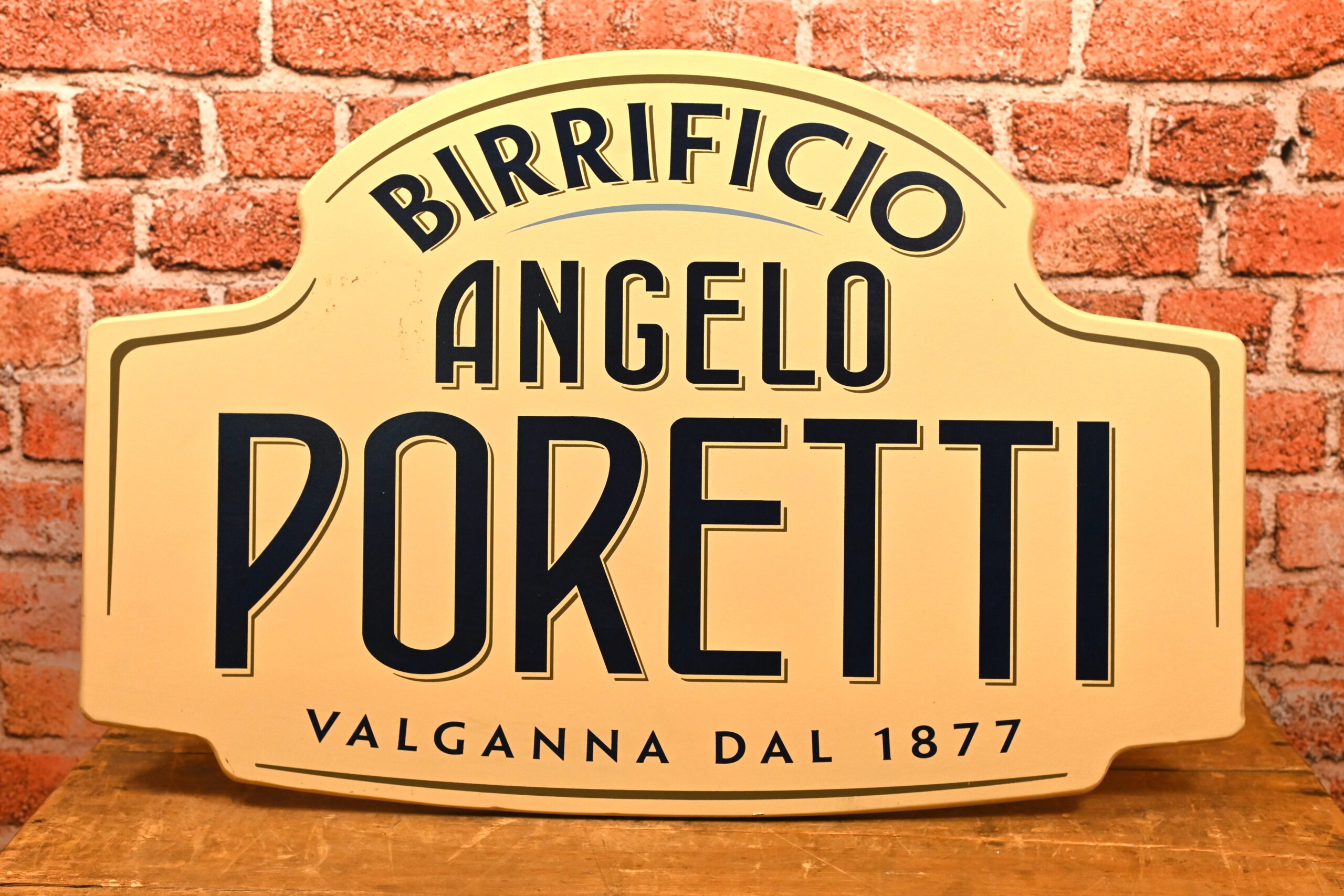 Włoska tablica reklamowa